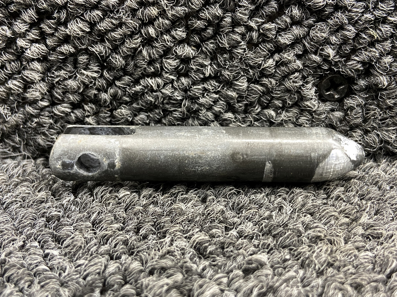 44507-000 Piper PA31-325 Vertical Cargo Door Latch Pin