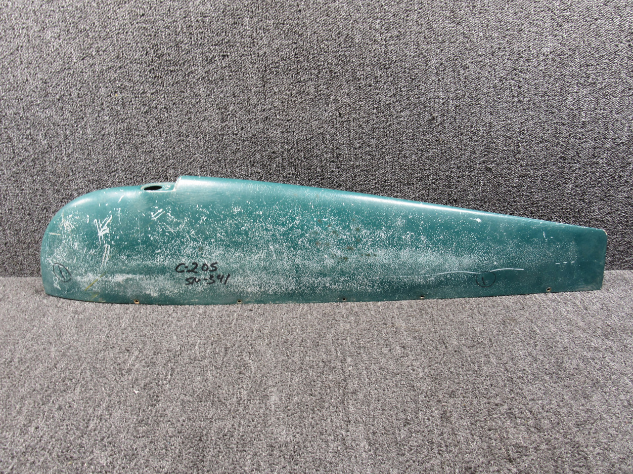 1223000-7 Cessna Wing Tip Right Hand Unit 1223000-7 Cessna Wing Tip Right Hand Unit