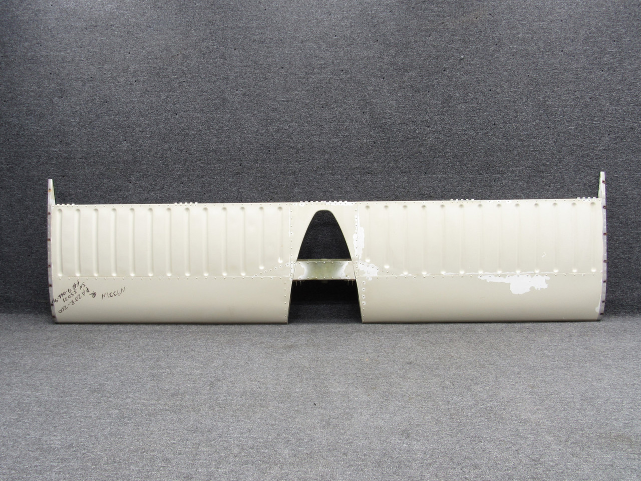 リリパットレーン　A CUT ABOVE 63460-002 (Alt: 68426-000) Piper PA-28R-200 Horizontal Stabilator