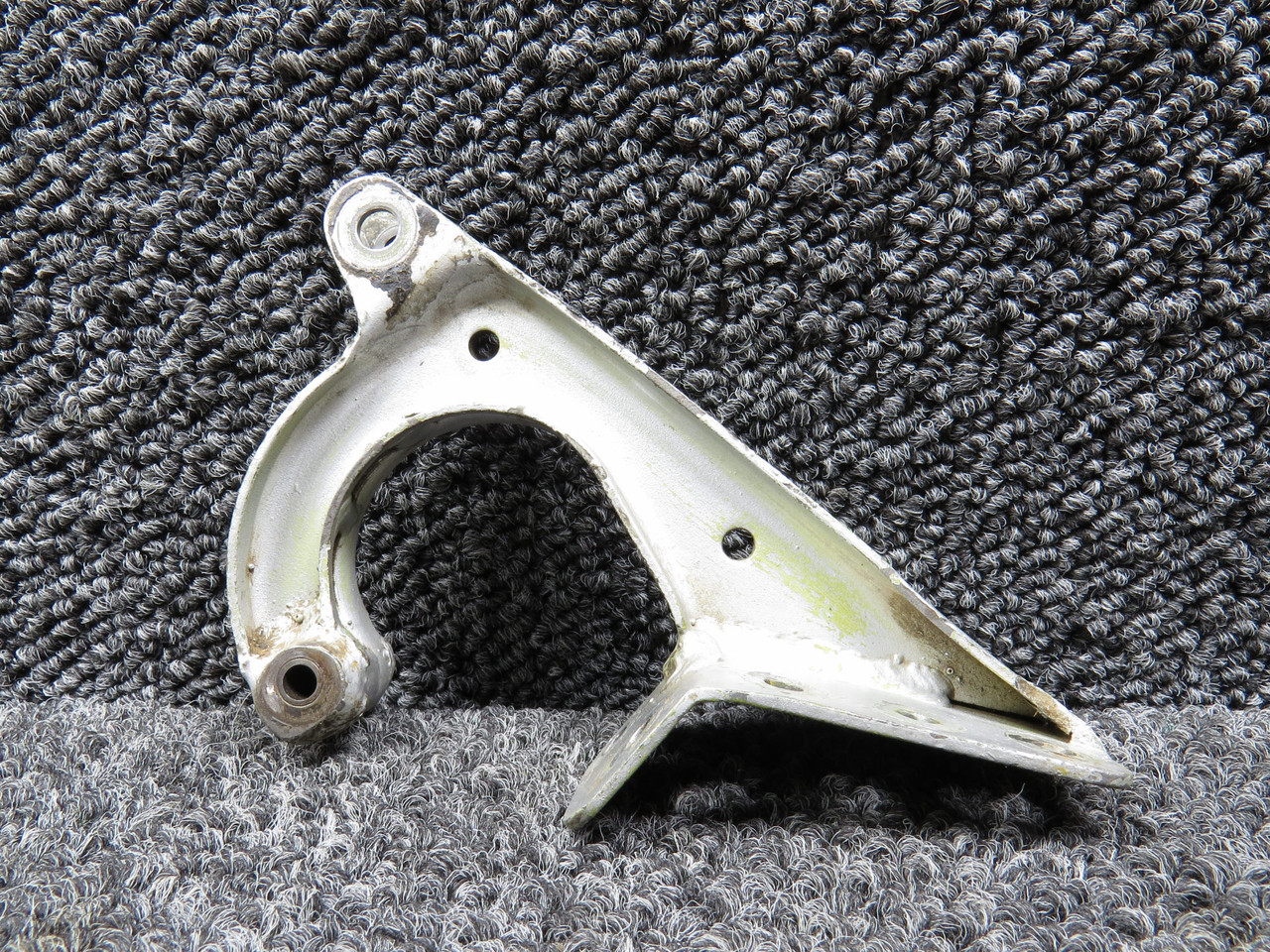 35-815075-1 Beechcraft 35 Main Landing Gear Door Hinge RH, FWD