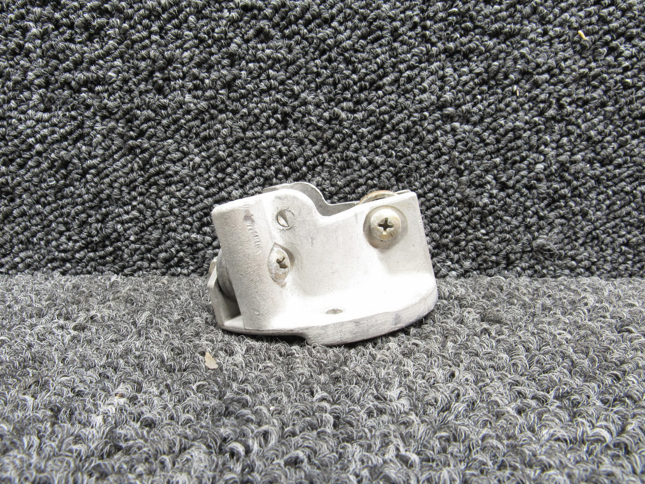5115269-4 Cessna 425 Aft Controle Column Support Assembly