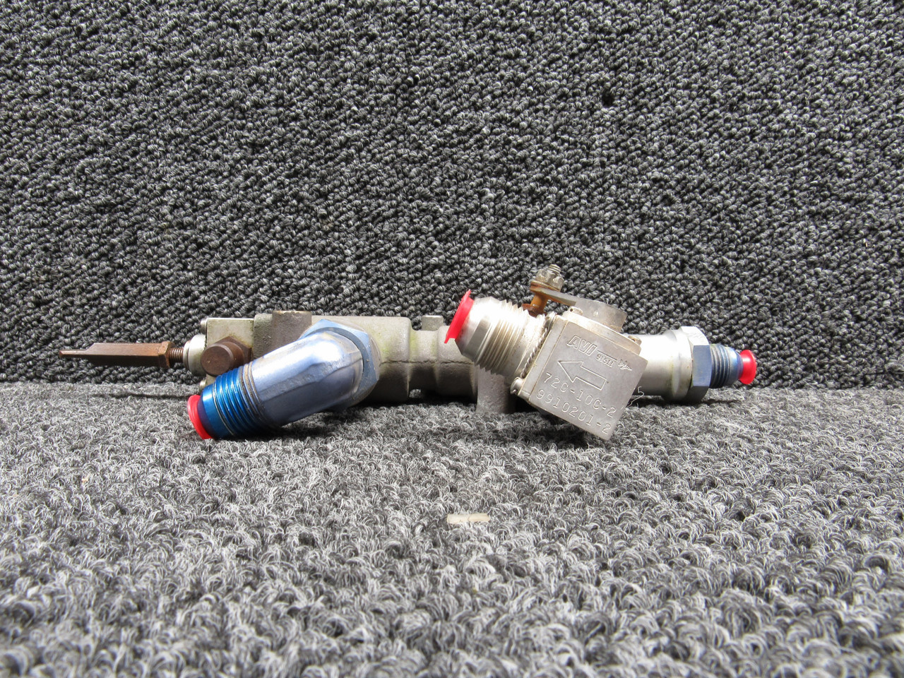 9910201-1 Cessna C-425 Fuel Selector