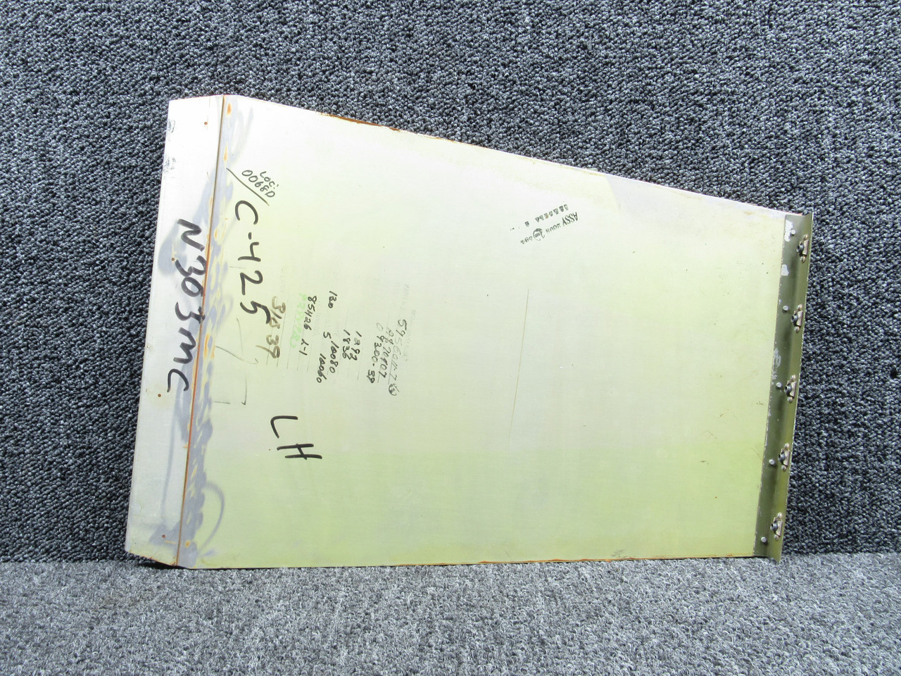 5956011-9 Cessna 425 Nacelle Tank Shelf Assembly LH or RH