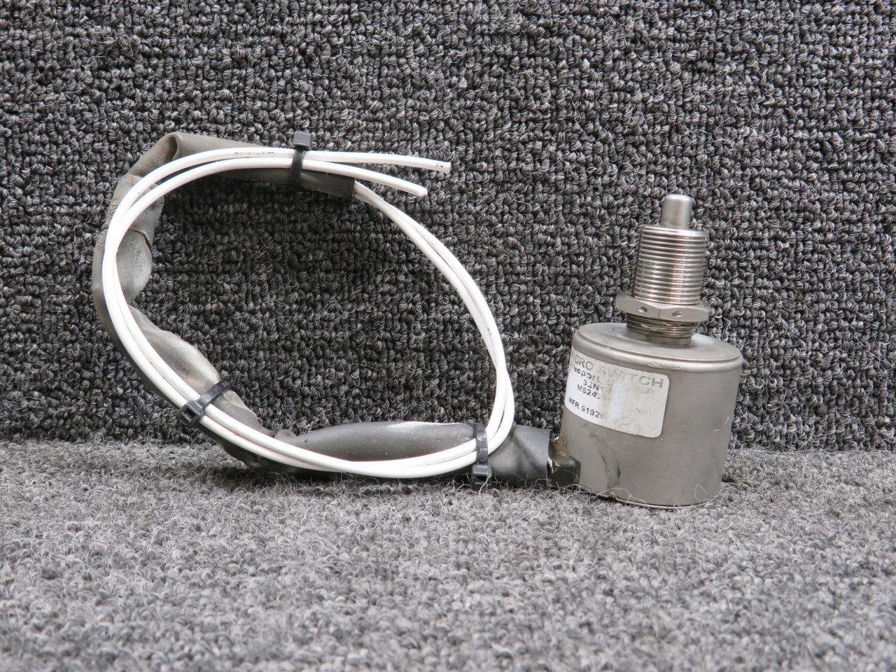 3EN1-6 (Alt: MS2433-3) Micro Switch Push Switch Assembly For Sale