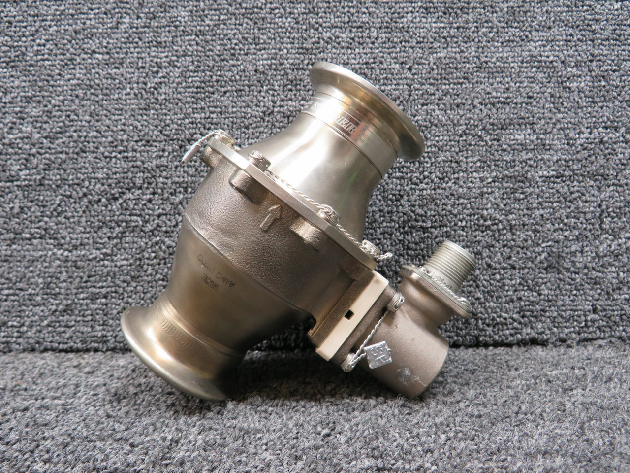 55510-D (Alt: 6600201-1) Sterer Air Bleed Valve Assy with Repairable Tag (Core)