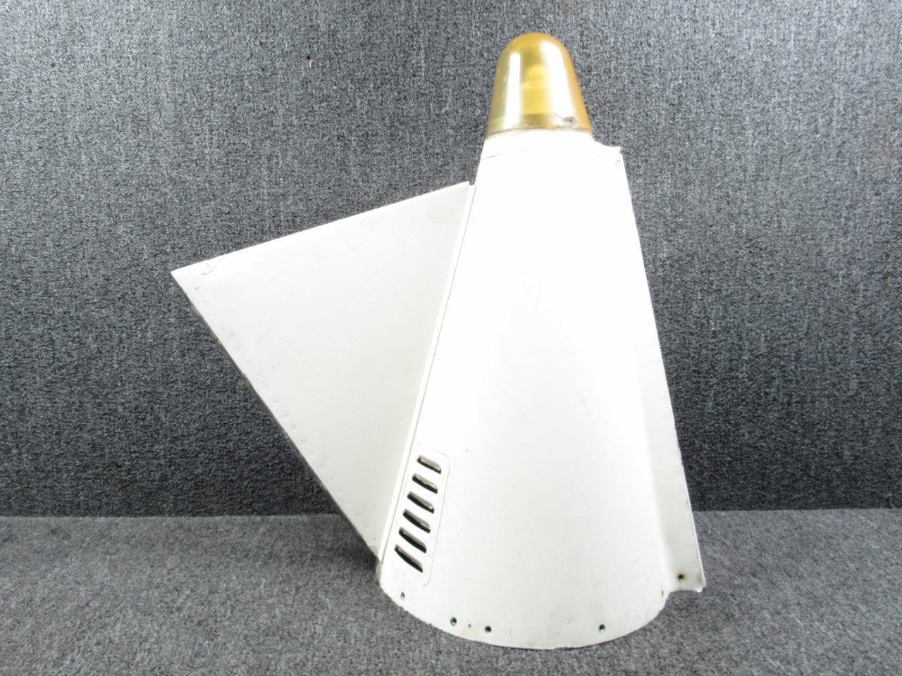 29-23002-029 Swearingen SA226-TC Tailcone Stinger Assembly with Navigation Light