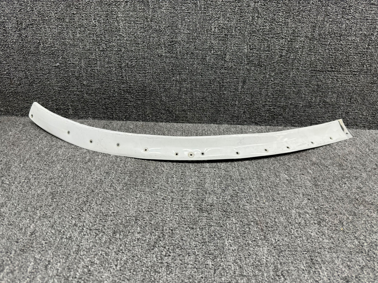 69220-005 (Alt: 79296-021) PA28R-201T Windshield Collar Outside RH