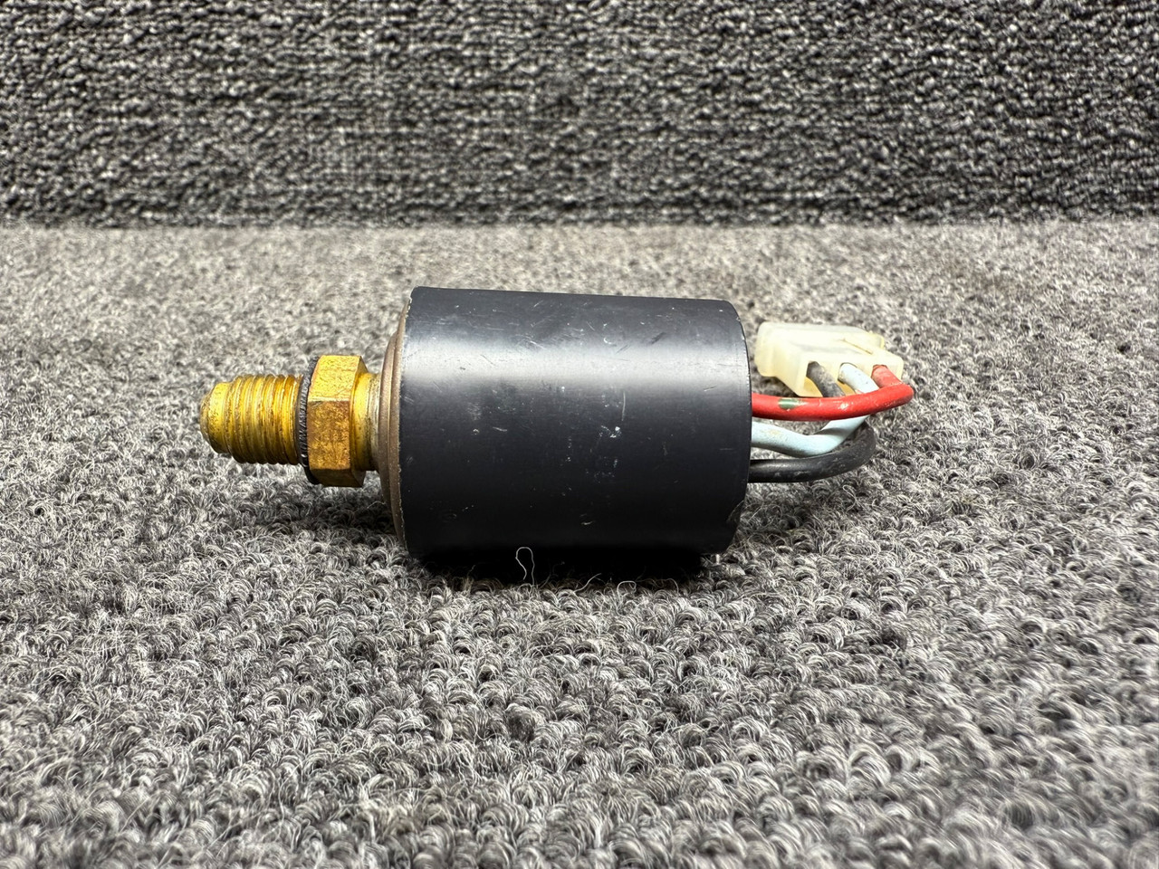 25PS33-2 (Alt: PS50037-6-2) Klixon Pressure Transducer (Core)