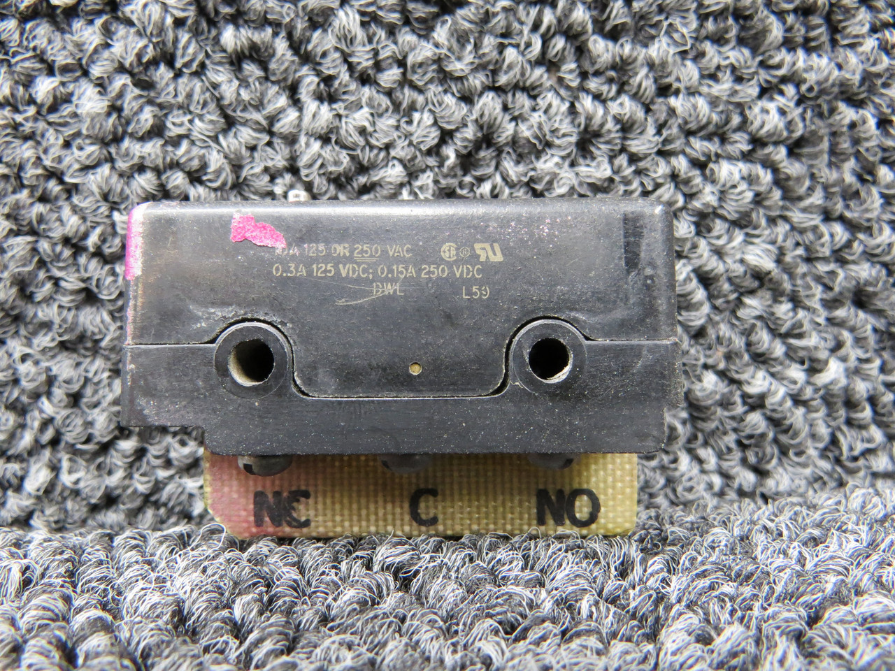 MS25008-1 (Alt: DT-2R-A7) Micro Switch Landing Gear Limit Switch (Minus Knob)