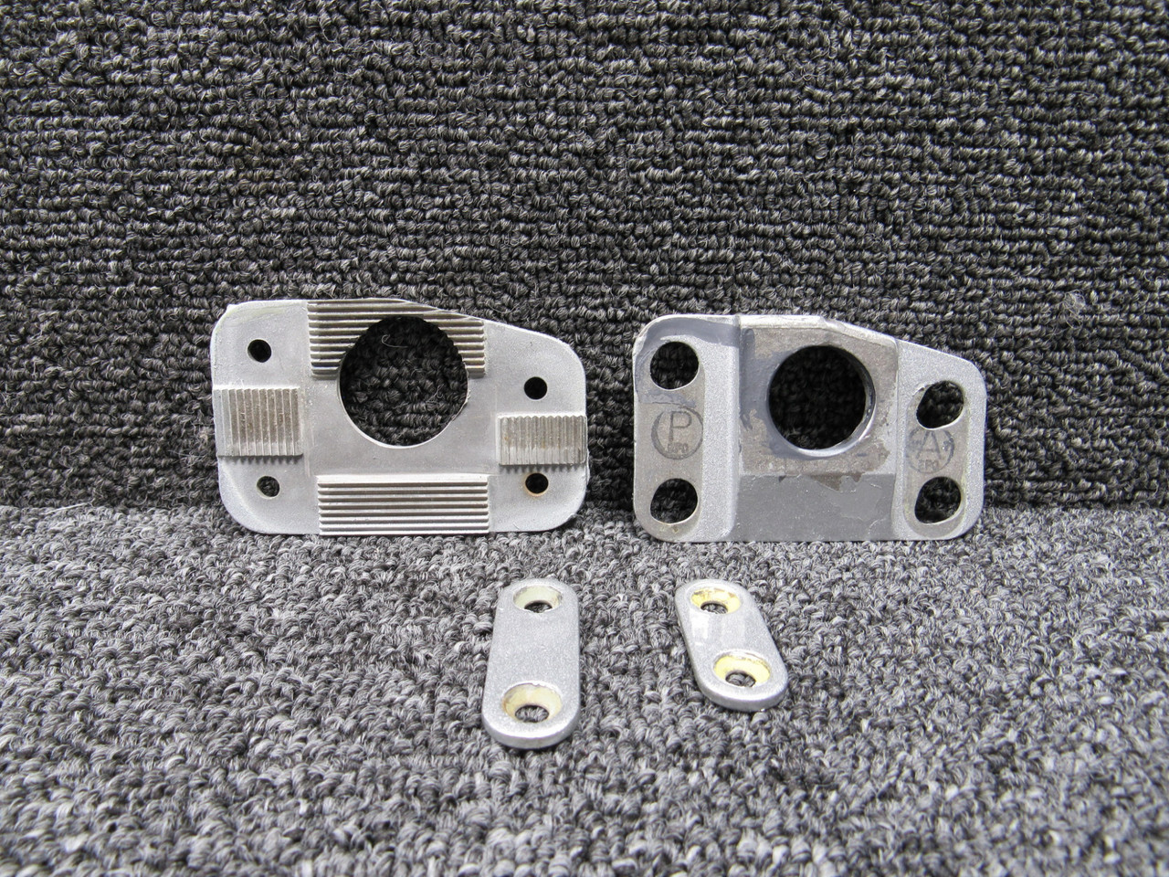 Cessna117出品　2個口 5511237-70, 5511237-72 Cessna Citation 560 Ultra Serrated Plate