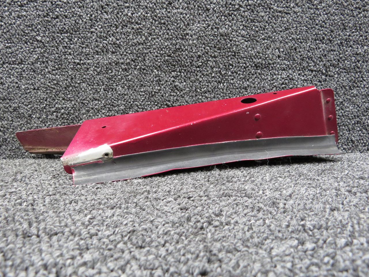 【フーガページ】 21267-001 Piper PA-24-250 Right Hand Flap Fairing Assembly
