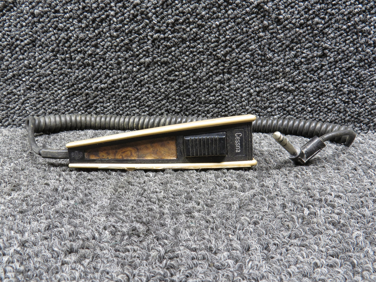 Cessna C-182R Handheld Microphone (Tan) (No Data Plate) For Sale