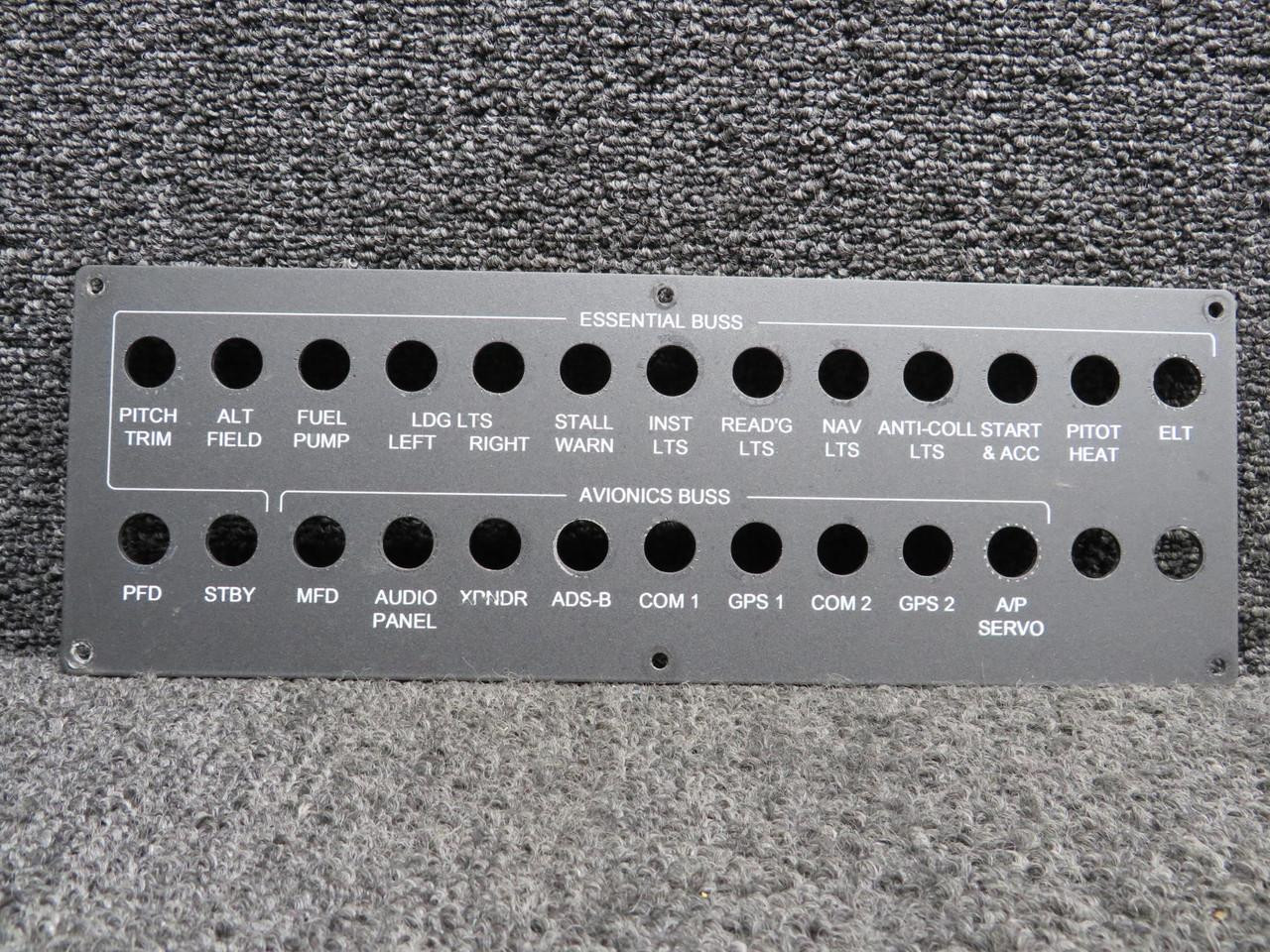 paページ Piper PA32-301 Circuit Breaker Panel Assembly For Sale