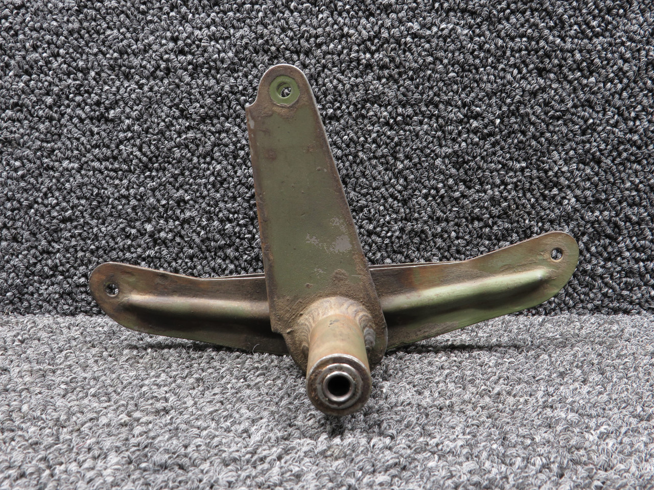 0523535 Cessna 172 Flap Bellcrank Assembly Left Hand