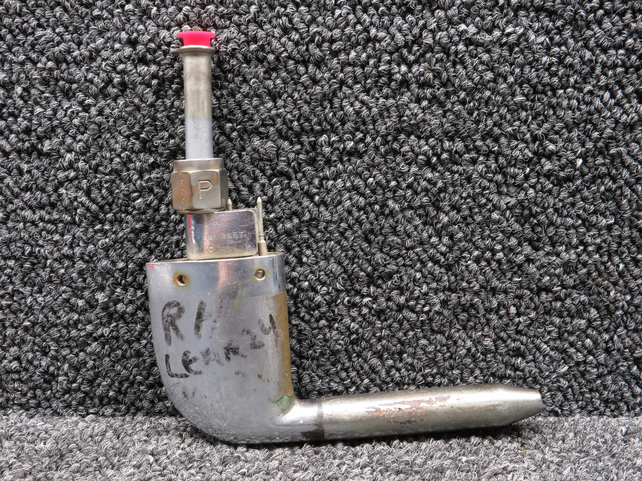 PH1100-1-LJ Aero-Instruments Electrical Heated Pitot Tube (28VDC)