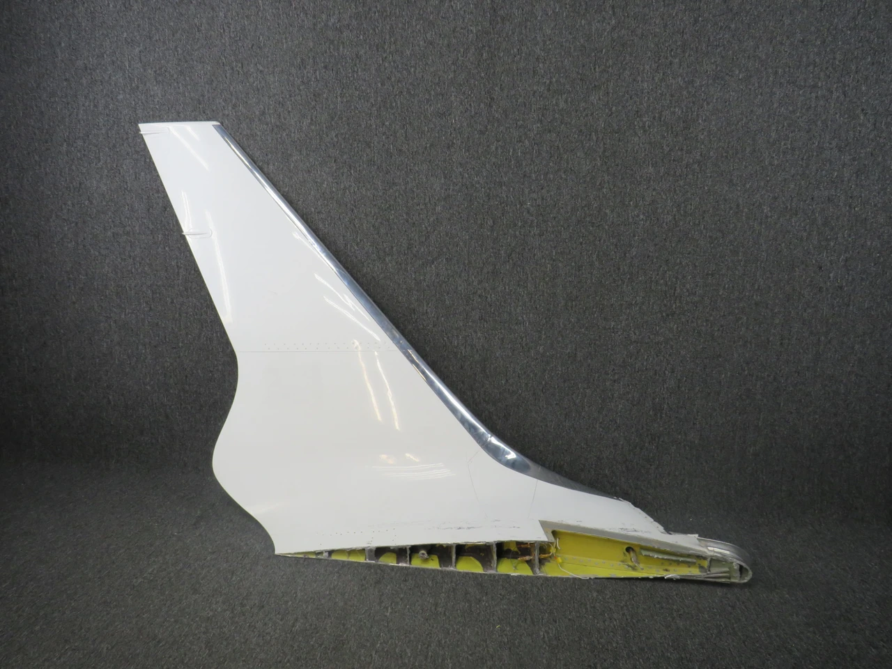 labletページ 2822650-43 LearJet 60 Winglet Left Hand Assembly