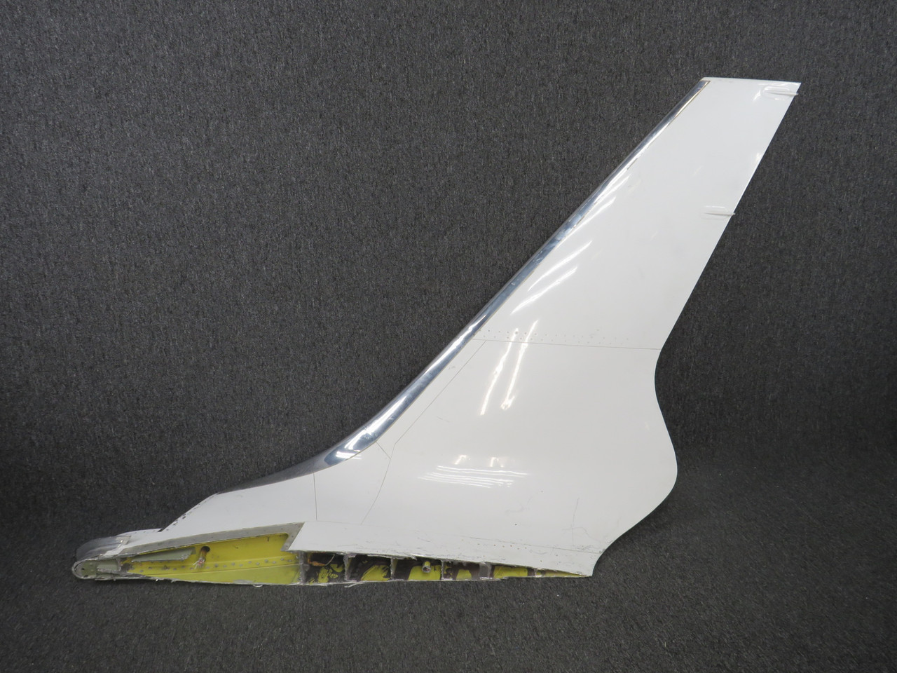 2822650-44 LearJet 60 Winglet Right Hand Assembly