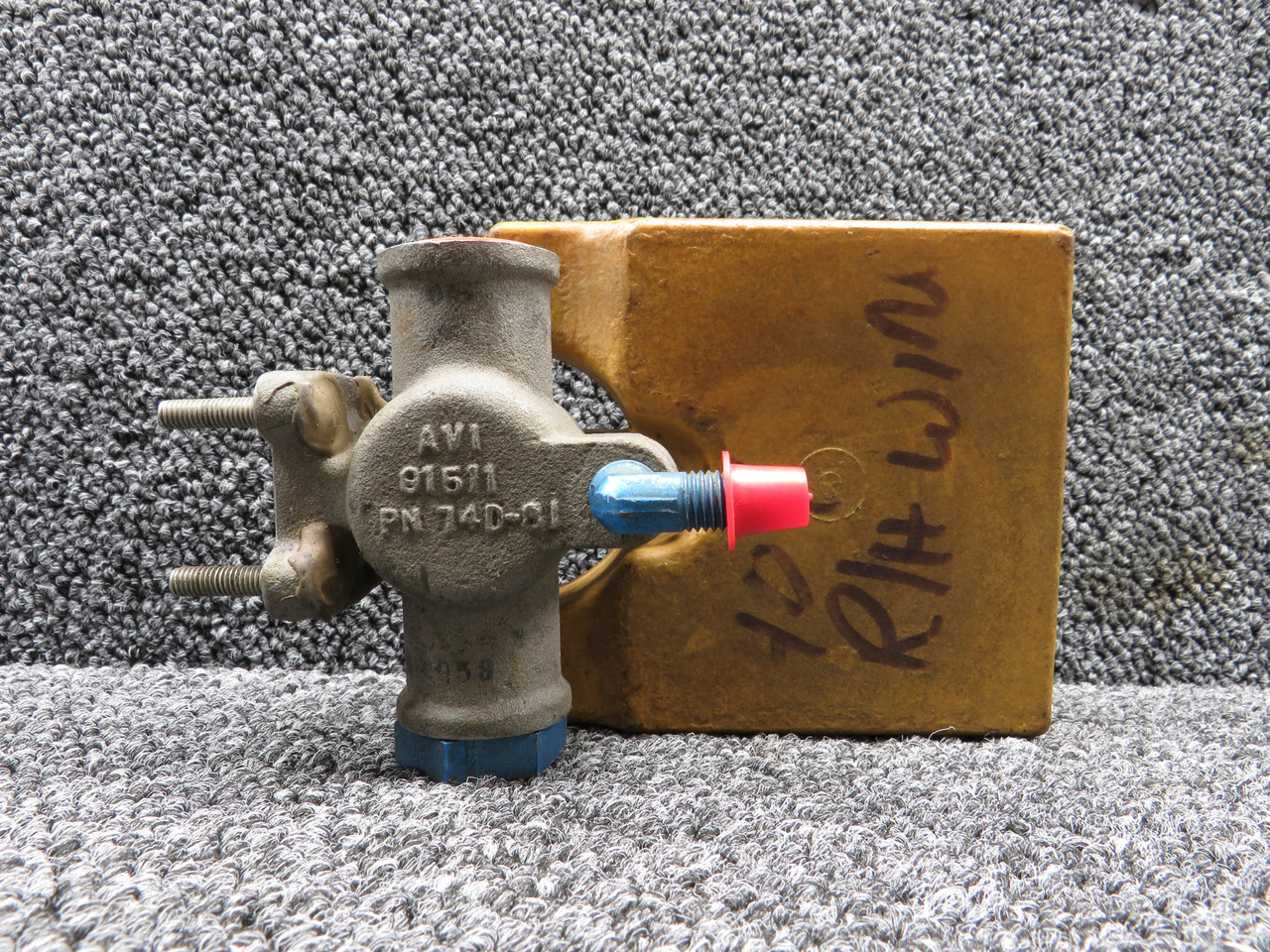 74D-81 AVI 91511 Fuel Valve Inlet