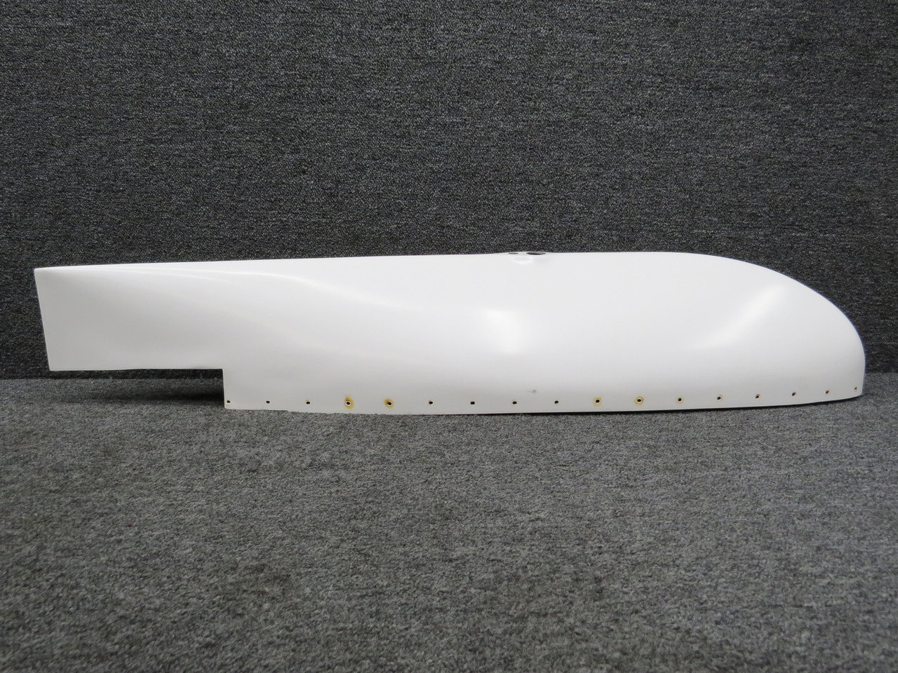 GF169-1100-01 Beech B24R Knot 2U Fiberglass Wing Tip Assembly RH