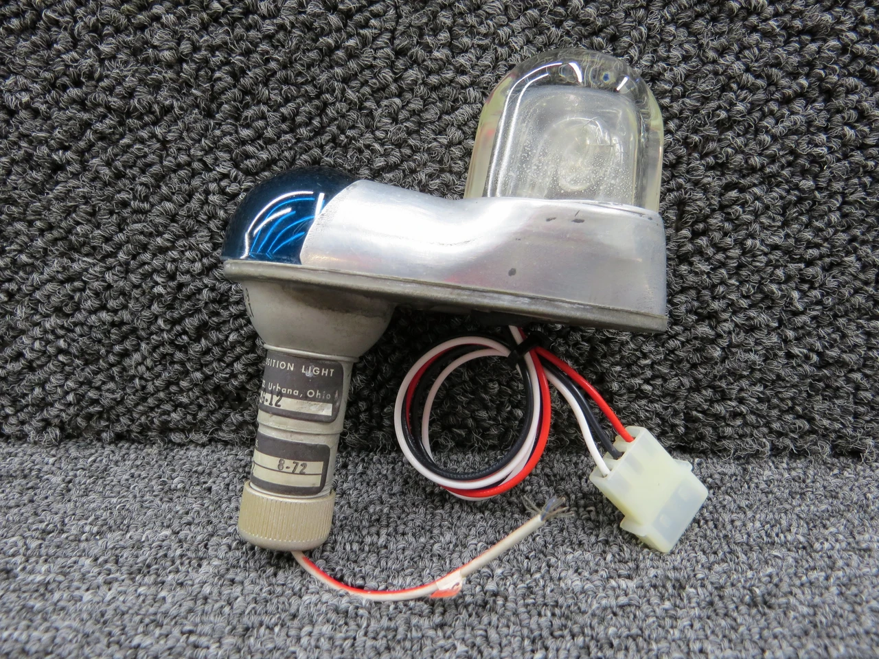 A1285-G-12 Grimes Forward Position Light Assembly