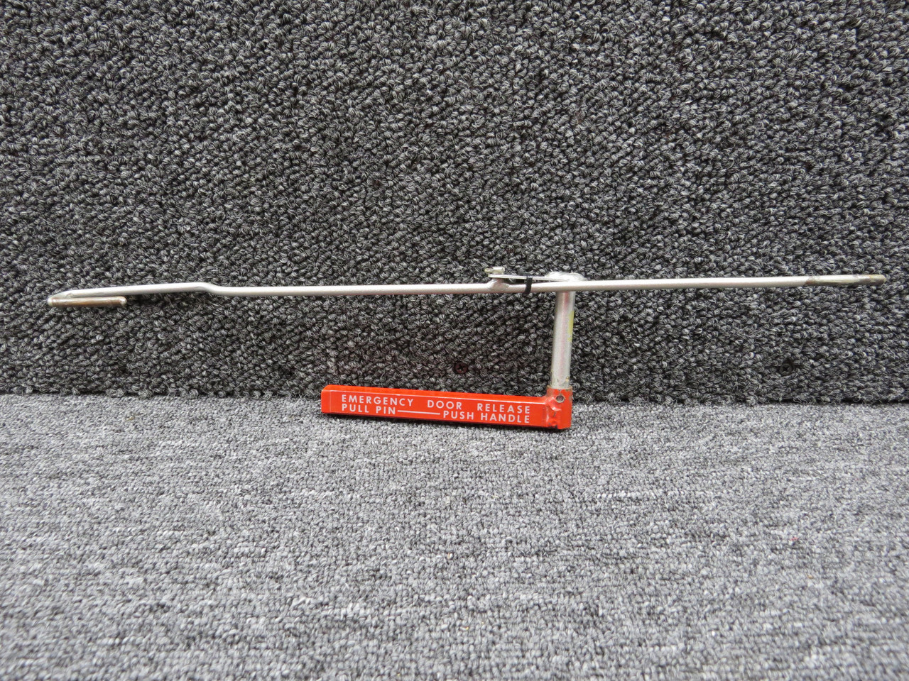 1-2772, 1-2773, 2-928 Bellanca 7GCAA Door Pin and Handle Assembly