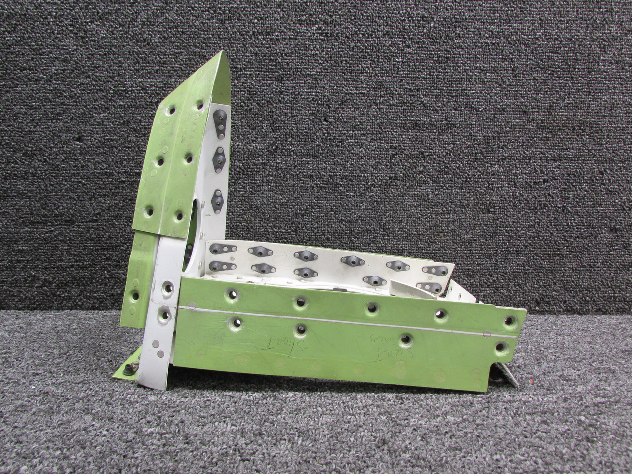 2831106-27-527 Lamp Recognition Light Bracket Assembly