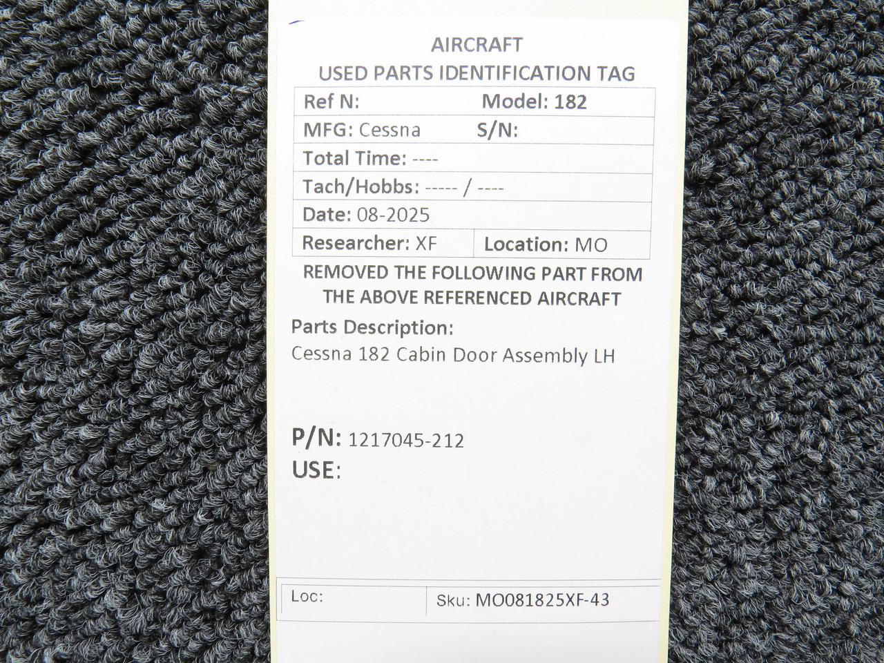 Sページ　82e 1217045-212 Cessna 182 Cabin Door Assembly LH For Sale