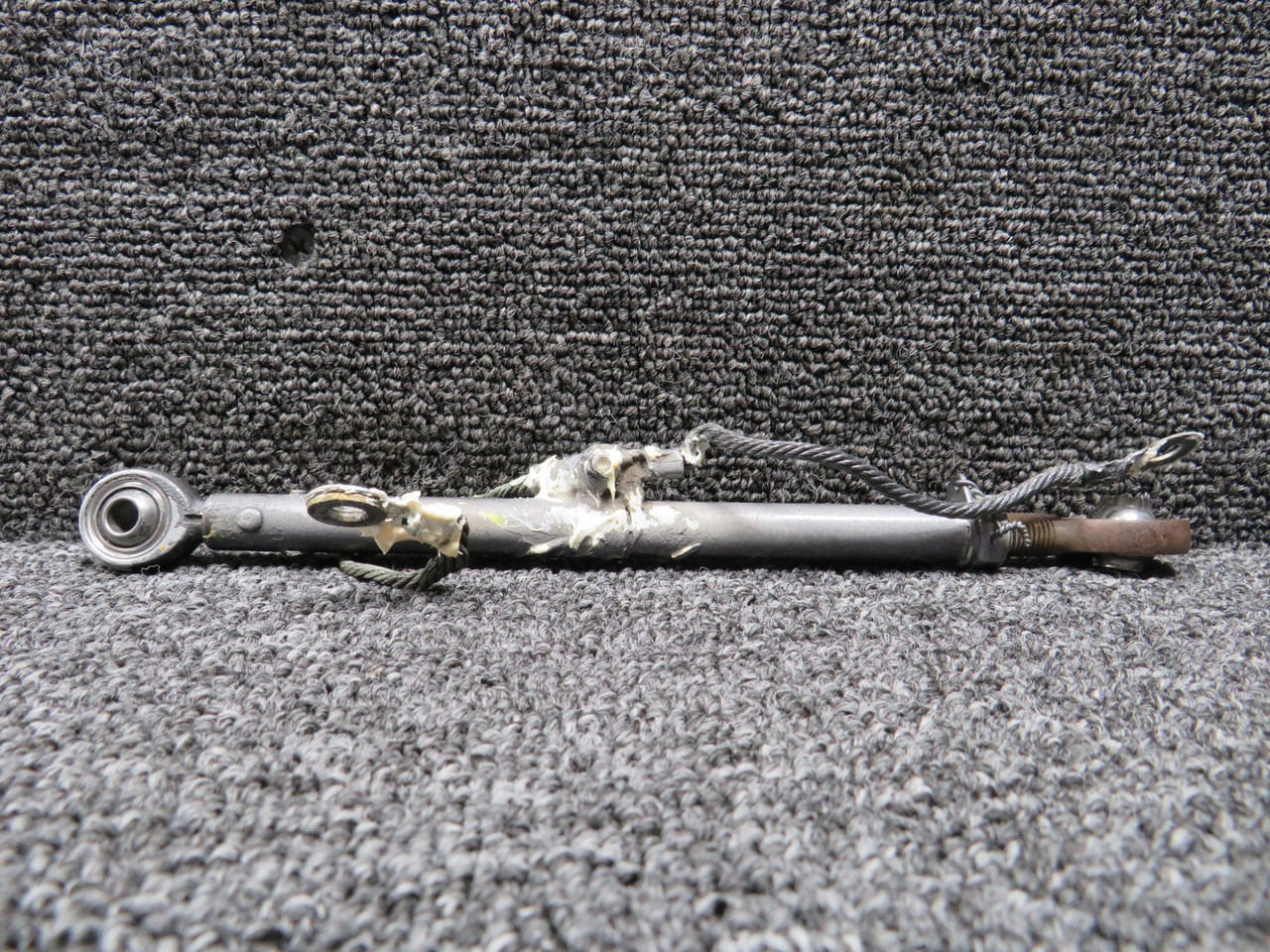 6565027-4 Cessna Citation 560 V Outer Flap Outboard Pushrod