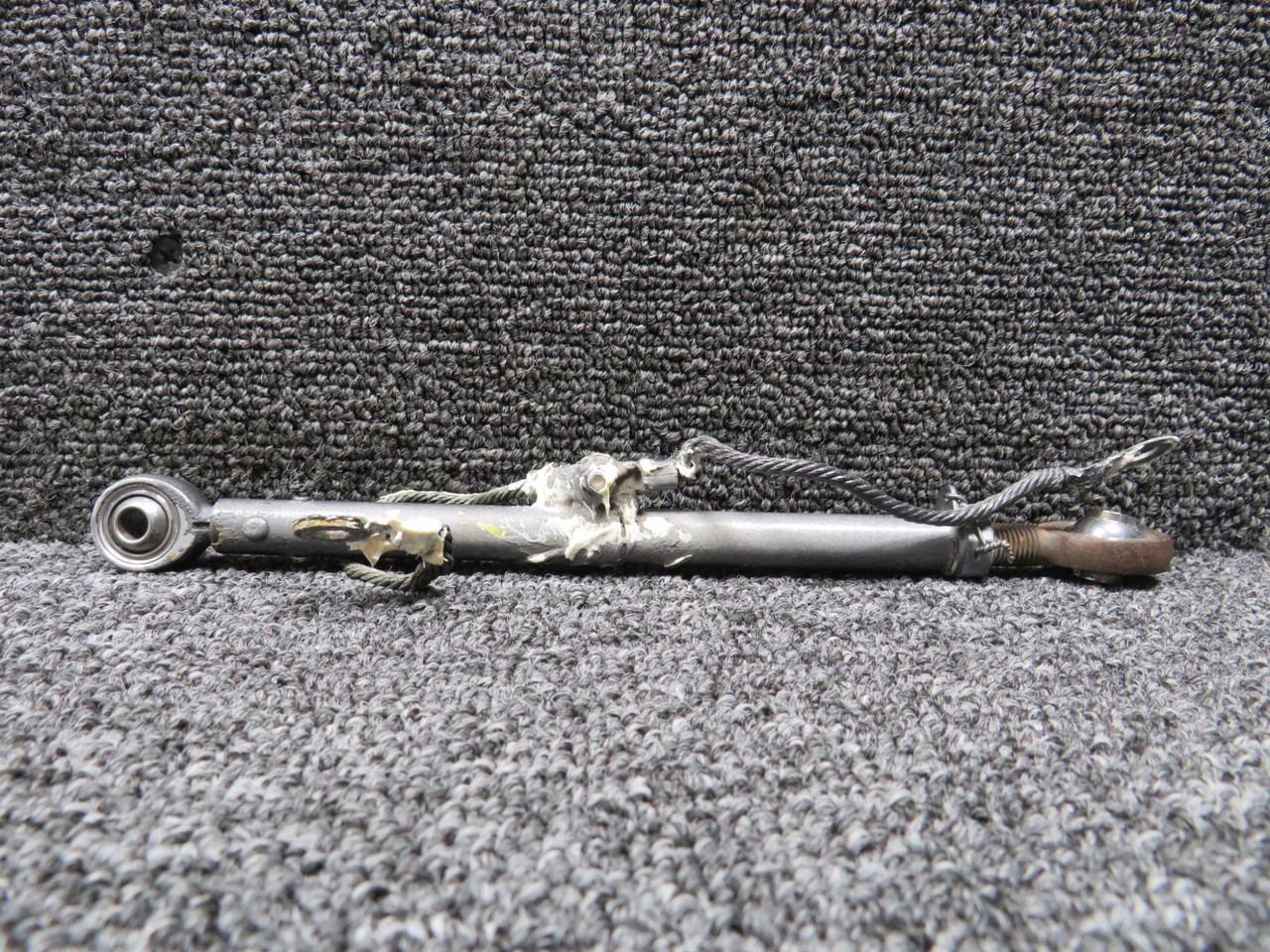 6565027-4 Cessna Citation 560 V Outer Flap Outboard Pushrod