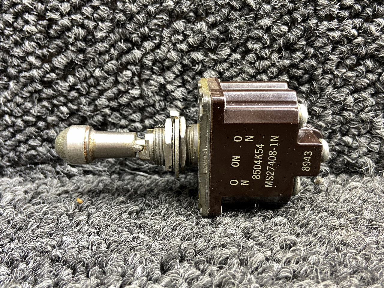 8504K54 (Alt: MS27408-1N) Beechcraft A36 Auxiliary Fuel Pump Switch