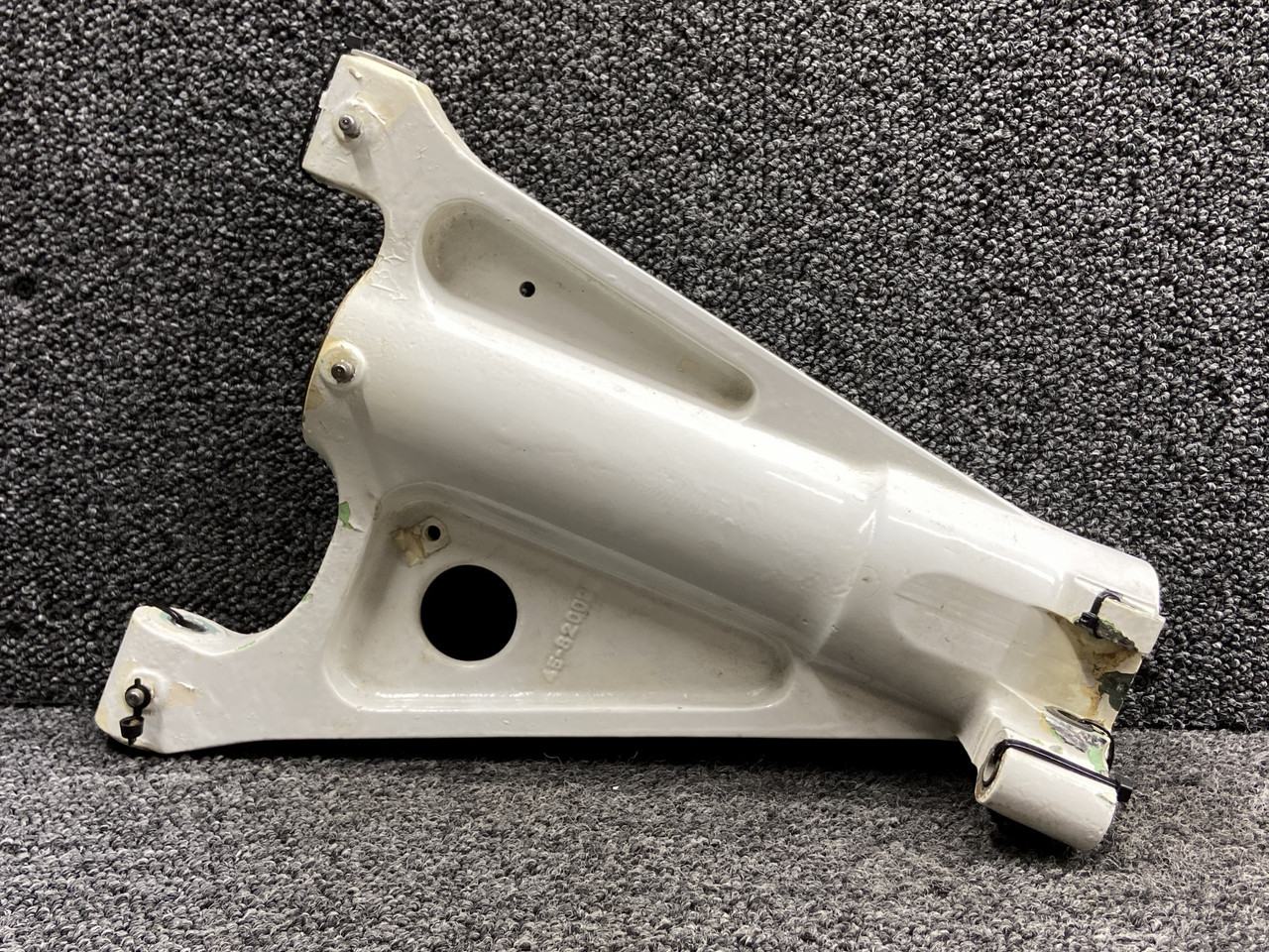 45-820096-15 (Casting#: 45-820096) Beechcraft A36 Upper Nose Gear Brace