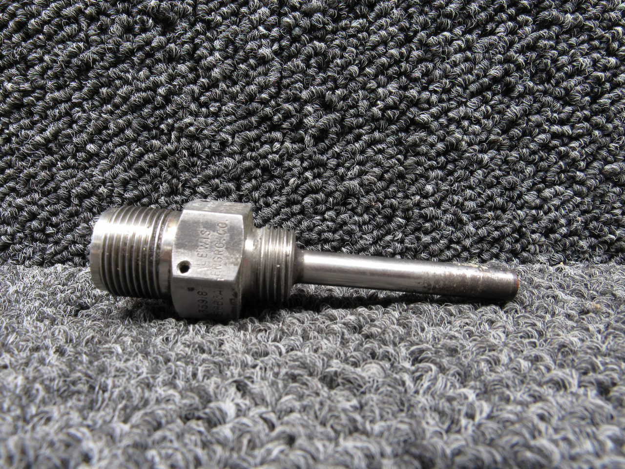 35918-56B3A (Alt: MS28034-1) Lewis Engineering Oil Temperature