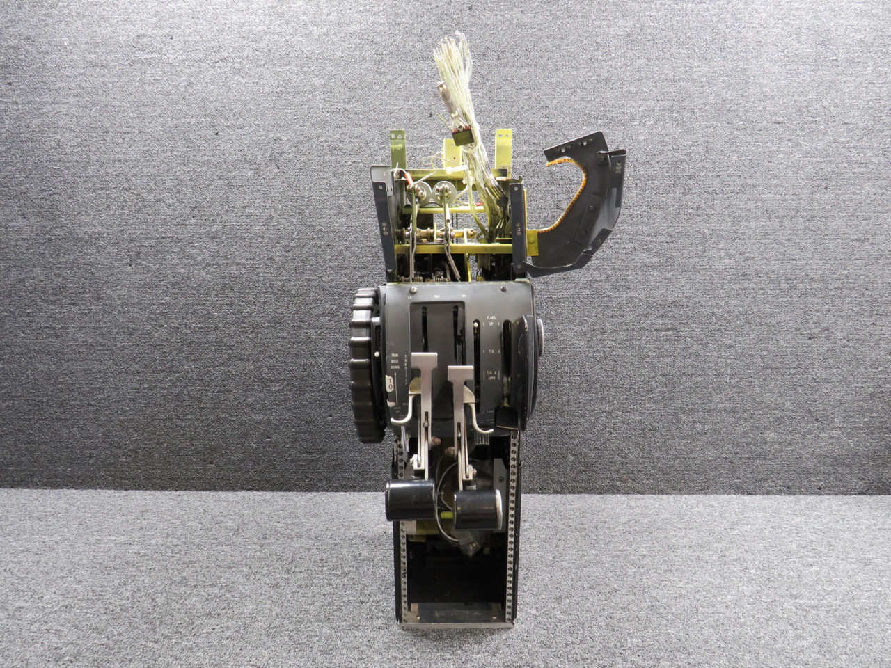 5565237-70 Cessna Citation 560 V Quadrant Unit