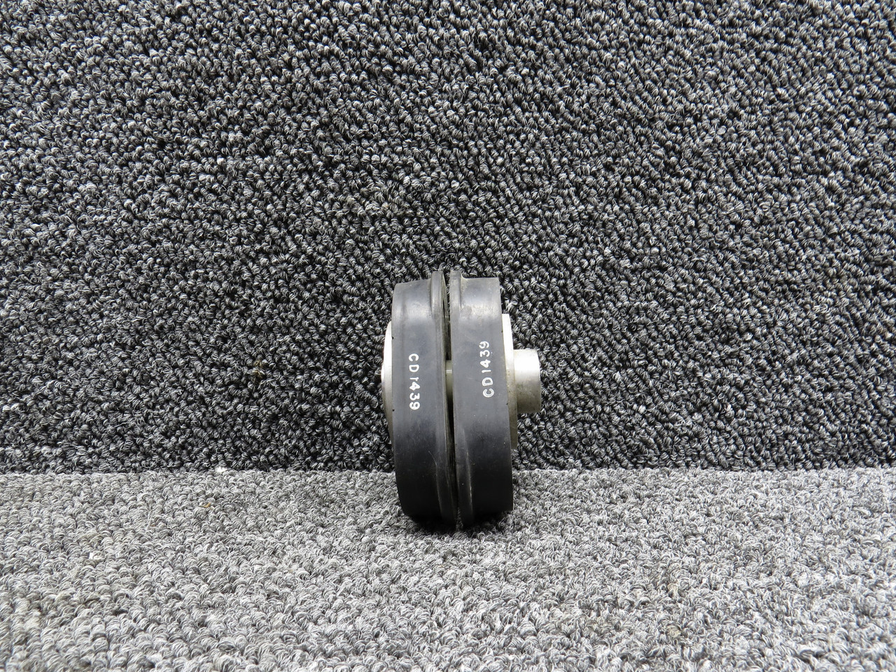 50-389133-11 Beech KA-200 Engine Vibration Isolation Mount