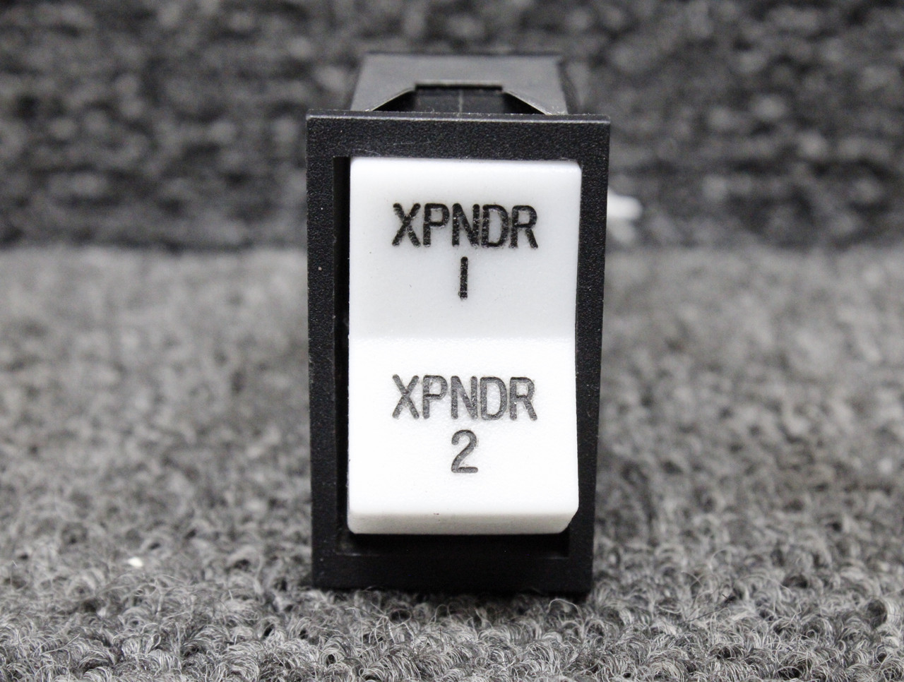 688-296 (Alt: 8941K699) Piper PA46-310P Transponder 1 and 2 Rocker Switch