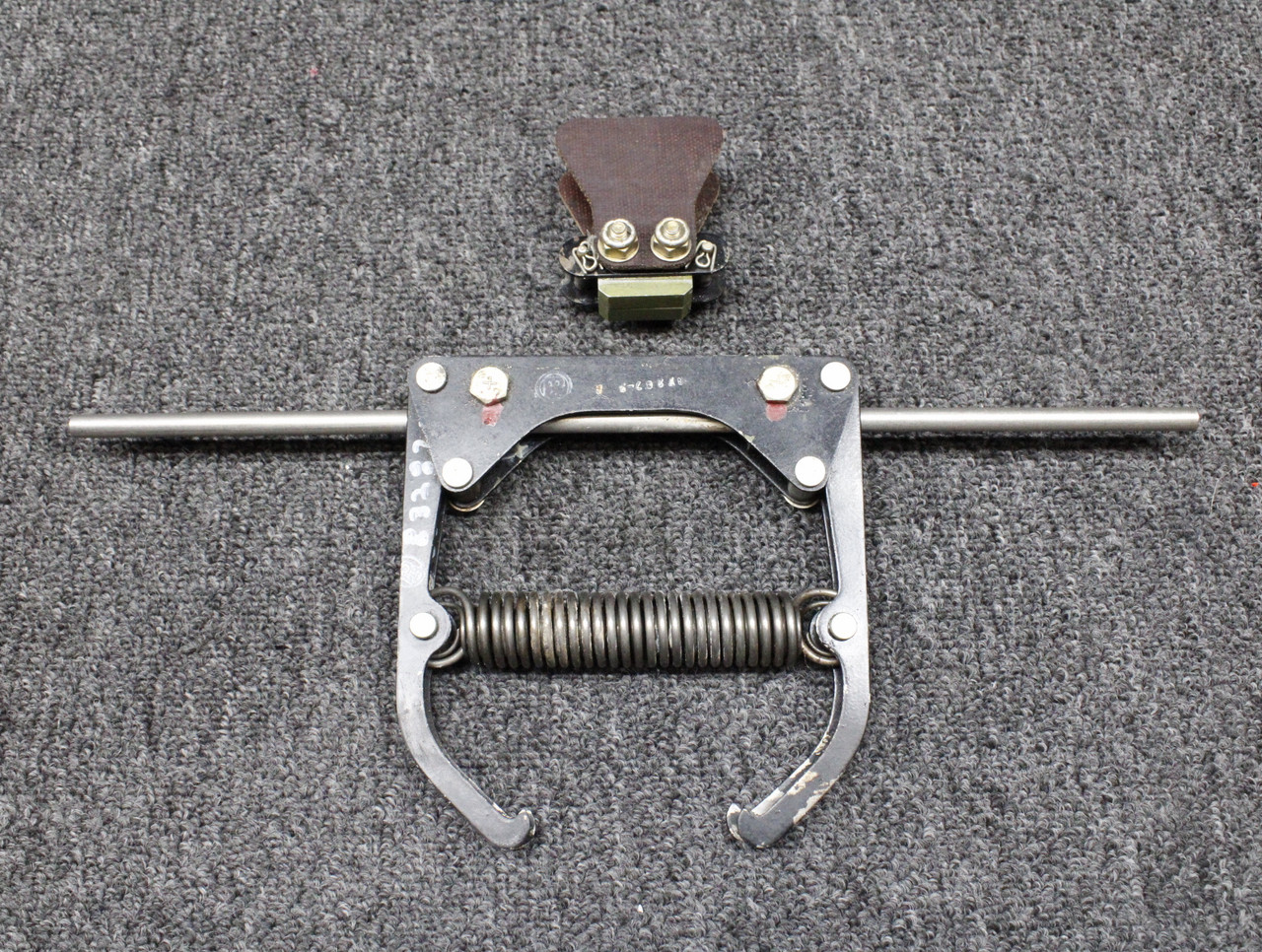 83305-003 Piper PA46-310P Aileron and Rudder Interconnect Arm Assembly with Rod