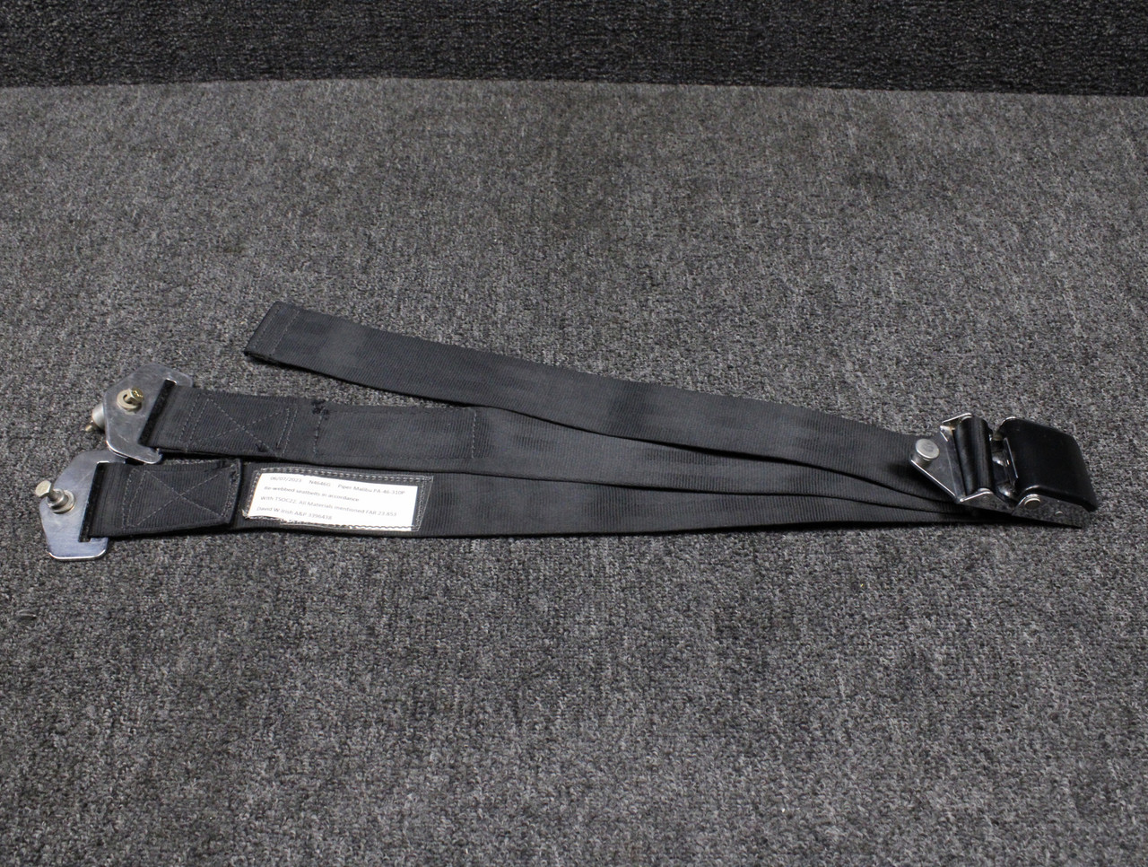 551-441 Piper PA46-310P Center Seat Lap Seatbelt Assembly