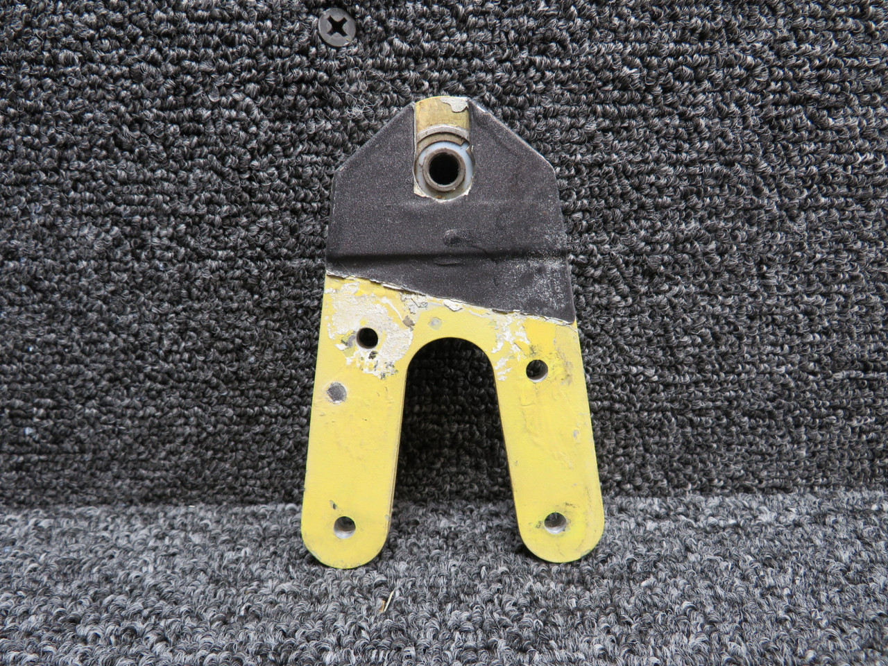 6522068-1 Cessna Citation 560 Wing Trailing Edge Bearing Plate LH or RH