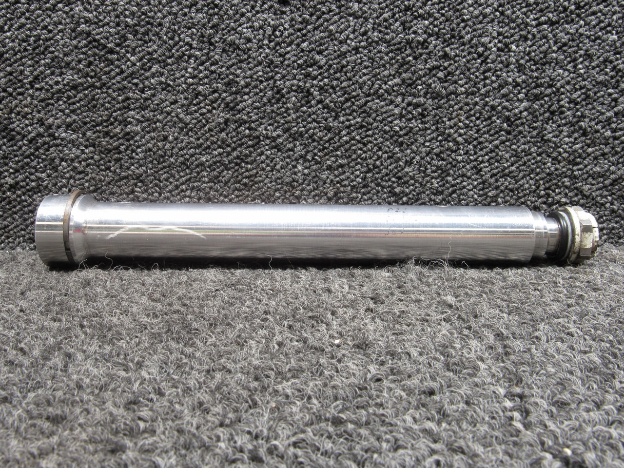 20754-002 Piper PA-28RT-201 Main Landing Gear Orifice Tube Assembly