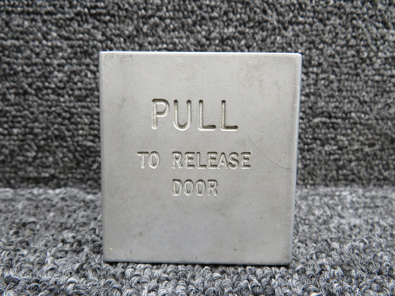 5511243-21 Cessna Citation 560 Cabin Door Lever