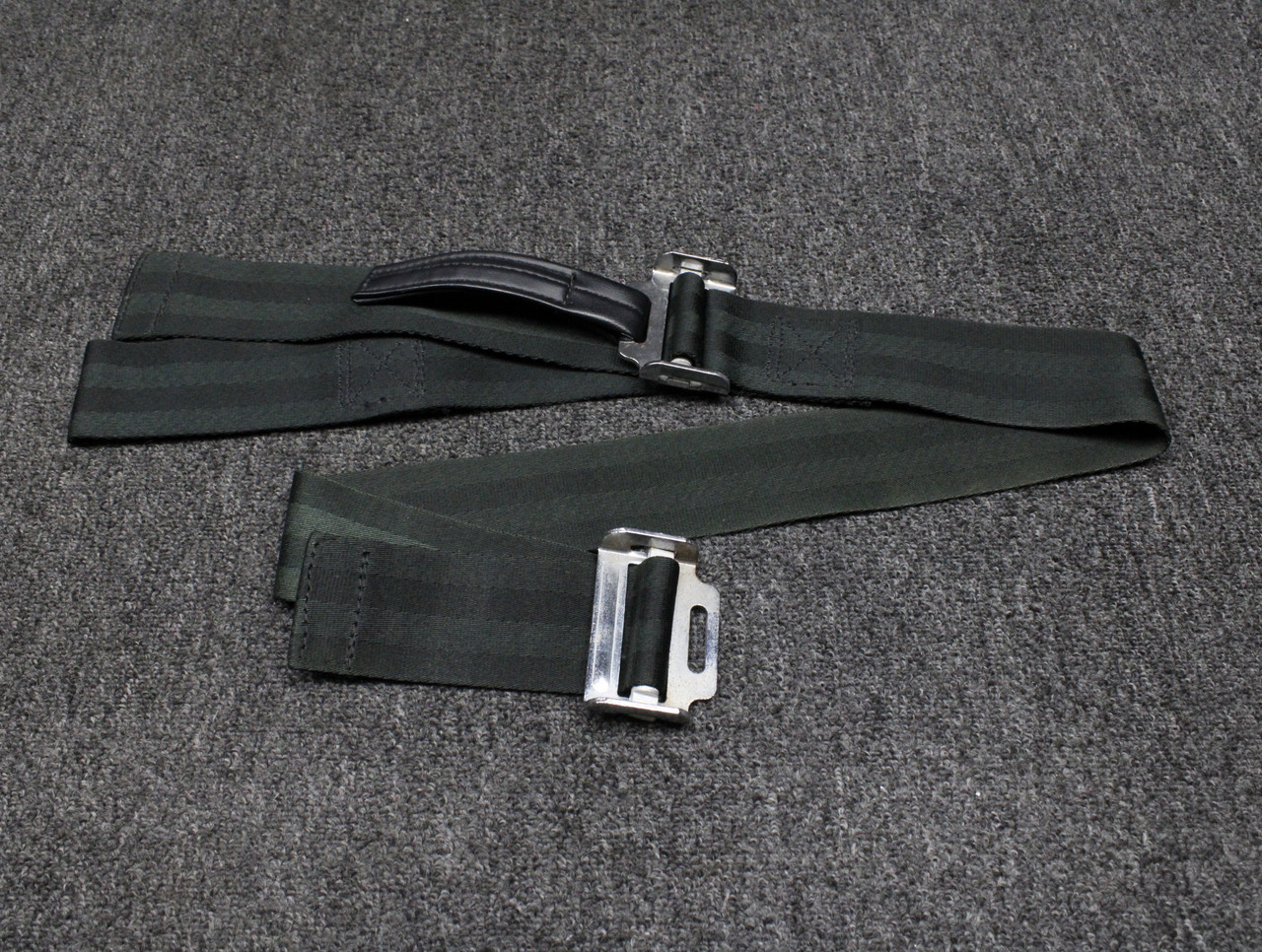 Boeing727_223出品 0511233-7 Cessna 175A Aft Seat Shoulder Harness Assembly for Sale