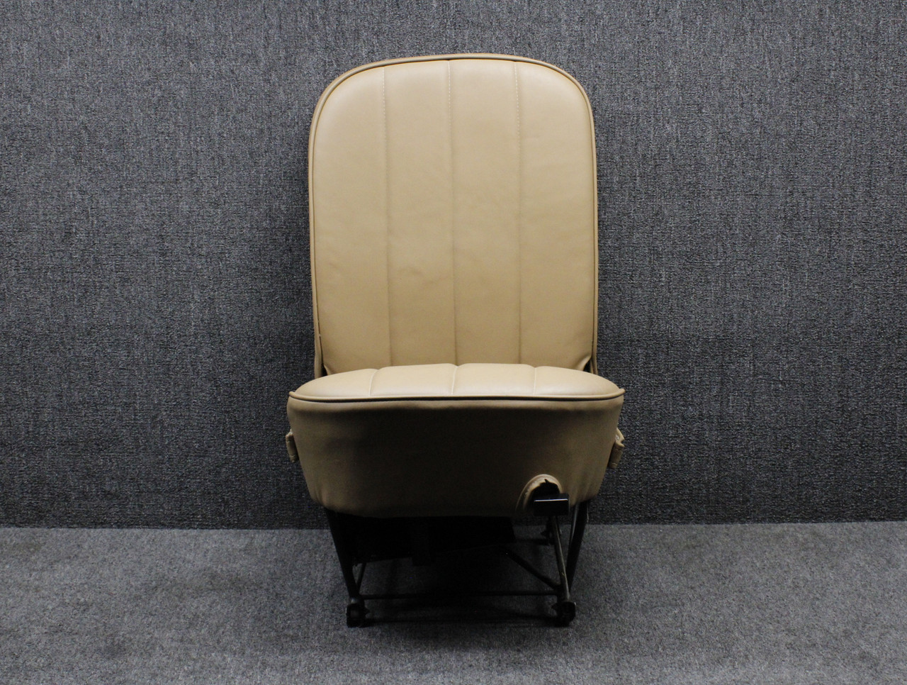 naoページ 0500104-79 Cessna 175A Co-Pilot Seat Assembly for Sale