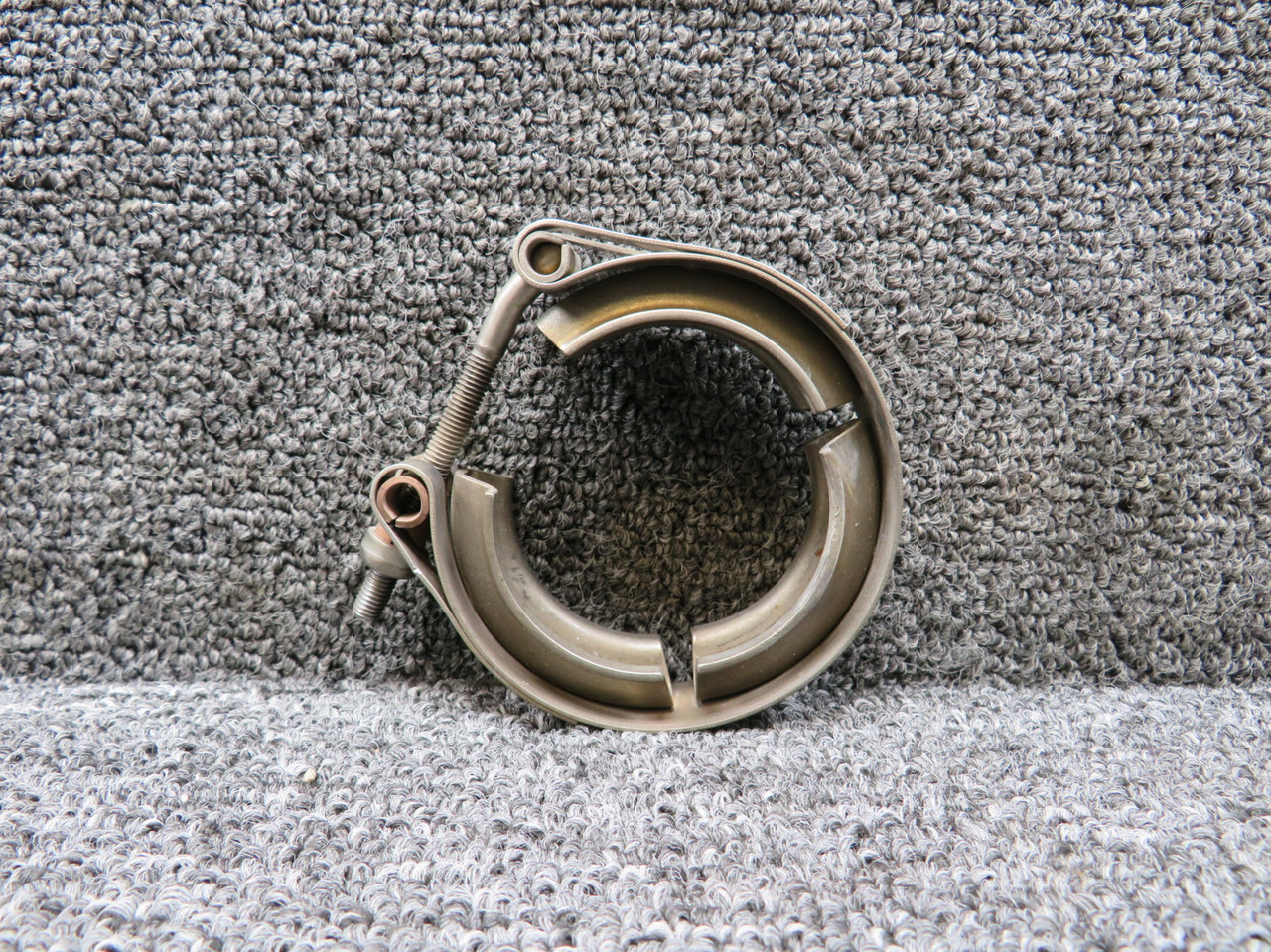 A-7576-3・4・5・8・9・11・16・22・24 613111EA-234-Z Voss Industries V-Clamp For Sale