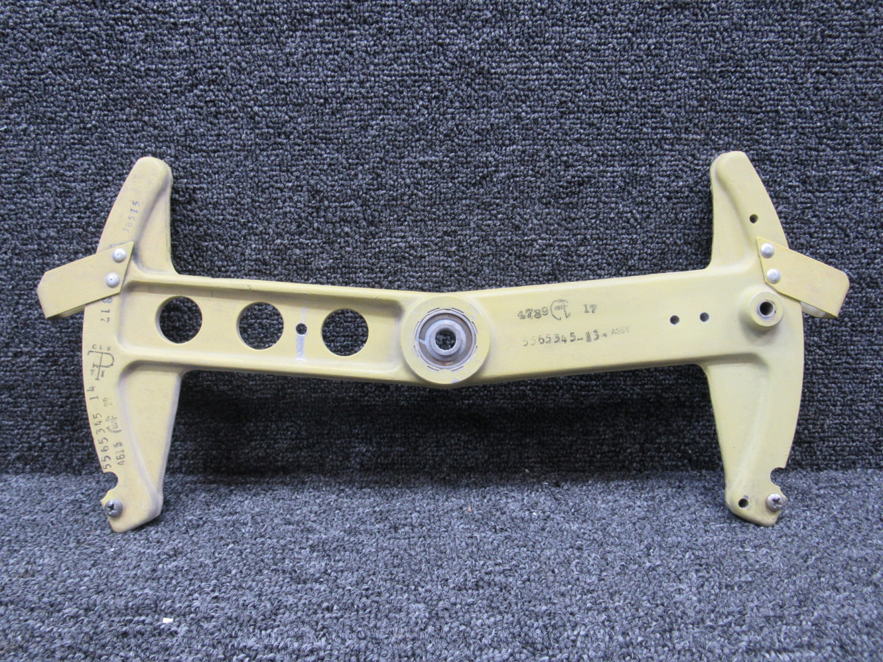 5565345-13 (Fso: 5565345-19) Cessna Citation 560 Bellcrank Assembly