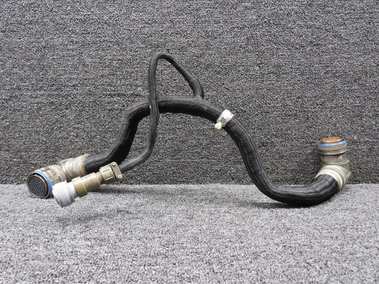 2113211-1 Allied-Signal Series 1 Sync Adapter Cable
