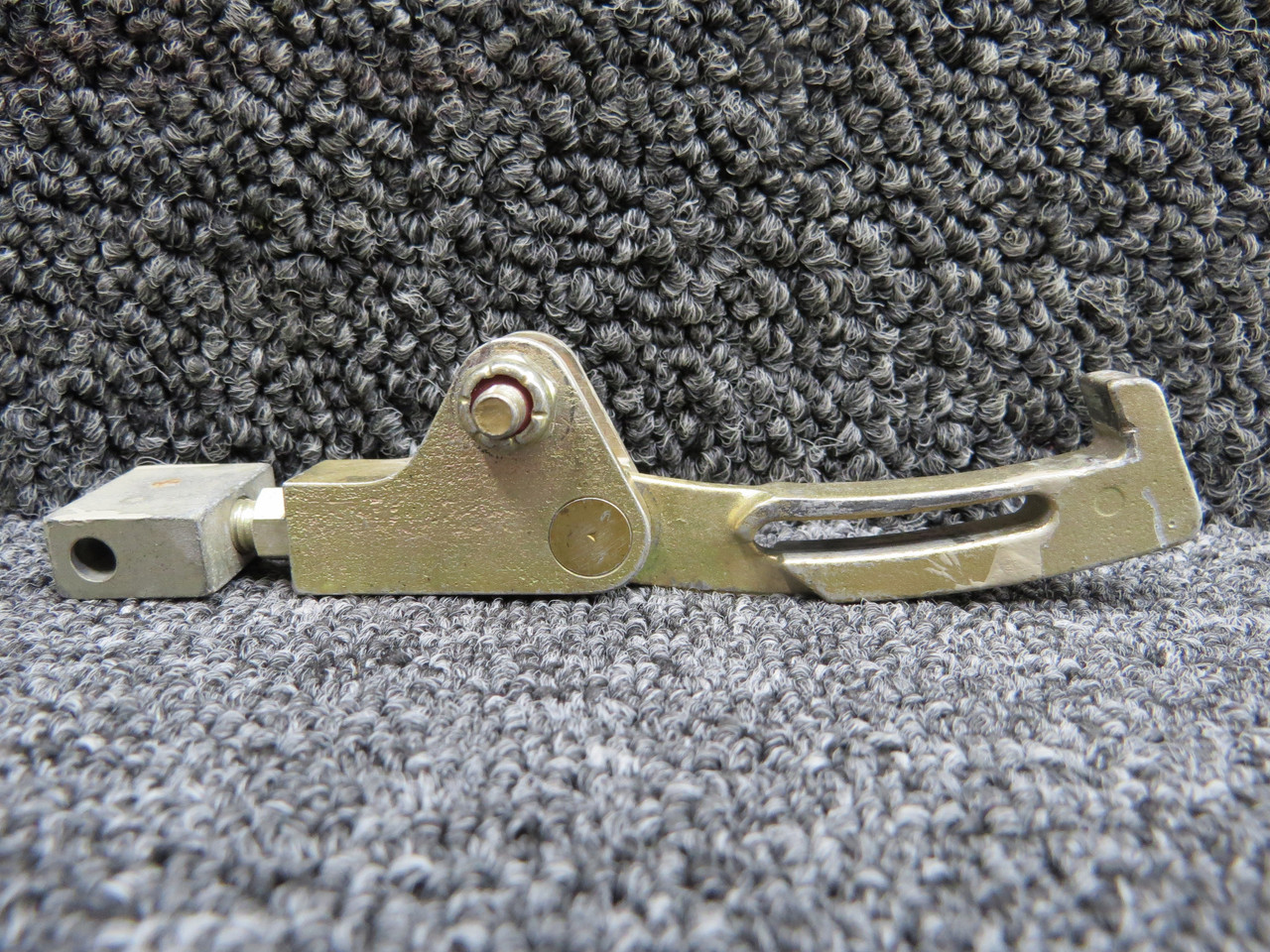 1211675-2 Cessna 206H Aft Upper Cargo Door Latch Hook