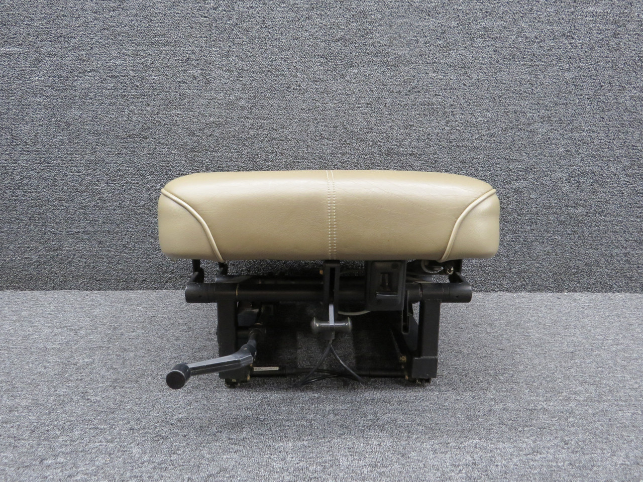 0719114-6 Cessna 206H Co Pilot Seat Base Assembly for Sale
