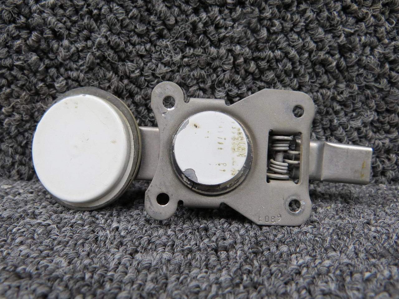 S2455-1 Cessna 172 Baggage Door Latch Assembly (Broken Springs)