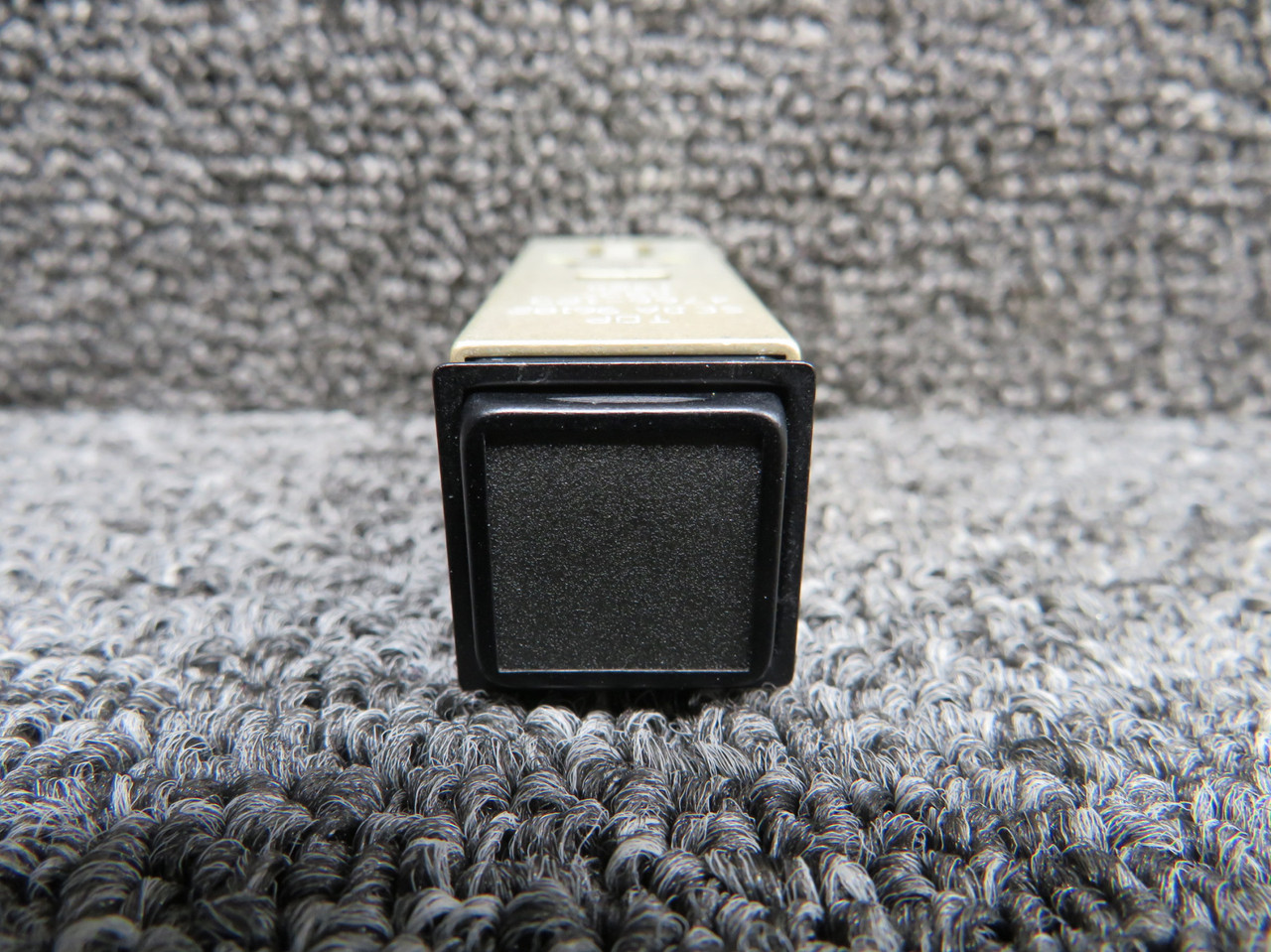 96182 (Alt: 4766-123) Seda FMS1, LPV, LNAV, VNAV Annunciator Switch