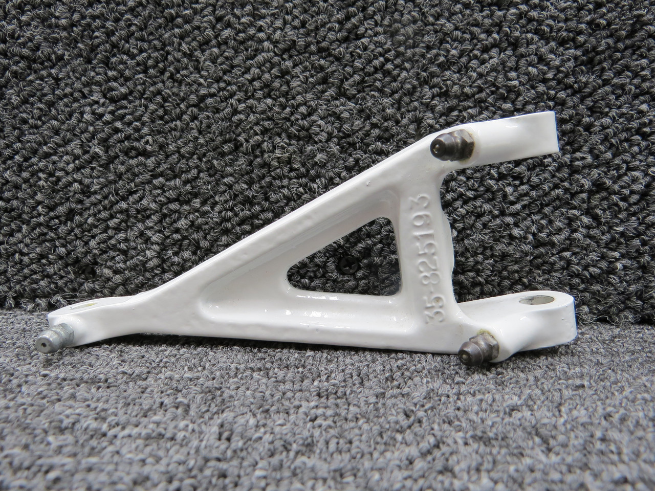 35-825193-1 (Cast: 35-825193) Beechcraft B95A Nose Gear Lower Torque Link